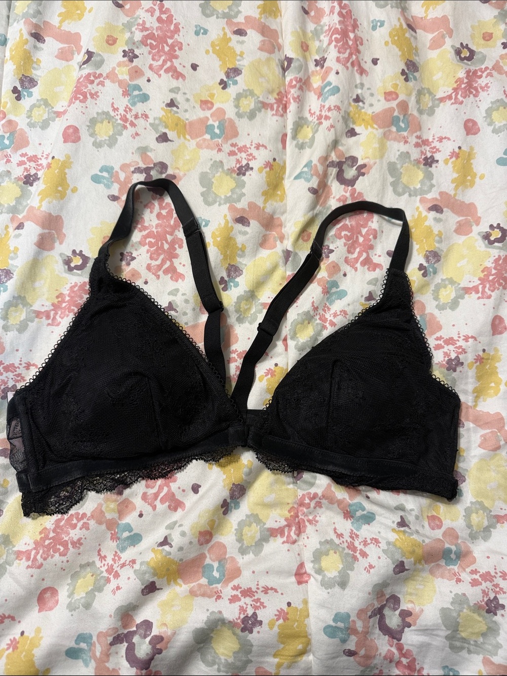 Victoria Secret Lace Wire-Free Bralette - Black (XL)